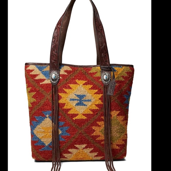Ariat Handbags - NEW ARIAT Brynlee Conceal Carry Crossbody, Aztec Multicolored A770012197